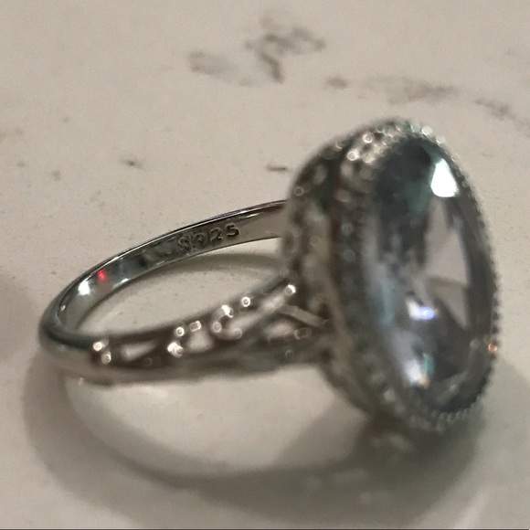 925 Sterling Silver Crystal Geometric Oval Stone Ring size 9 - Picture 6 of 10